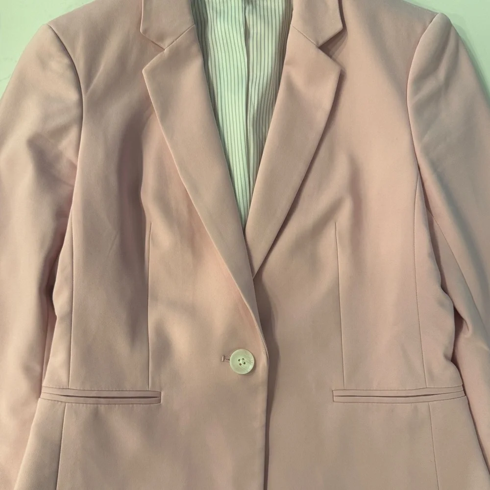 Express Women's Blush Pink Blazer - Picture 4 of 12